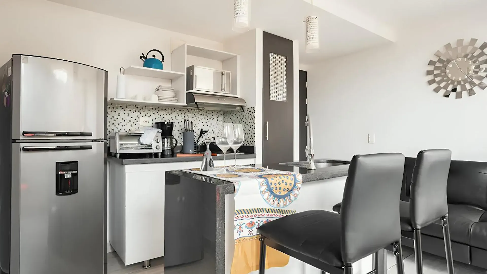 Apartment Loft Comodo Cerca De Vida Nocturna Y Malls Medellin